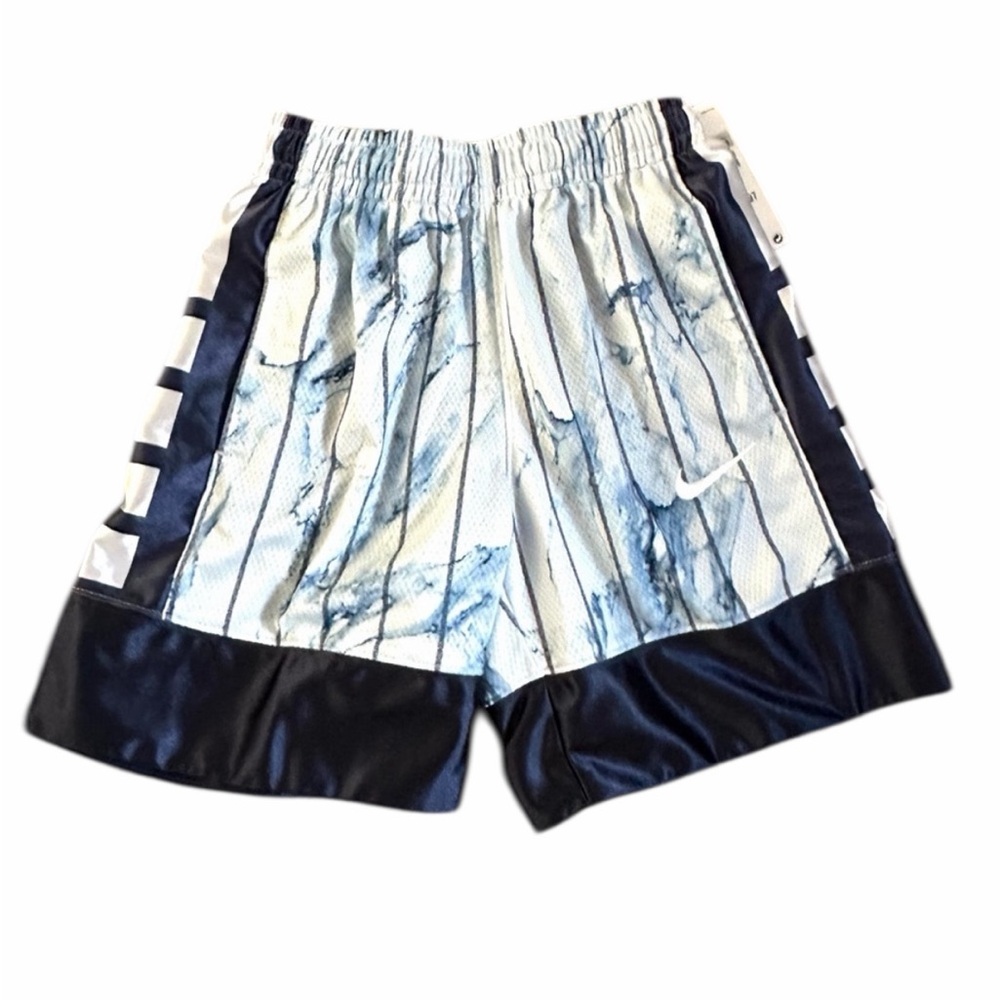 Nike Boy’s Dri-FIT Elite Basketball Shorts
Size XS - NWT